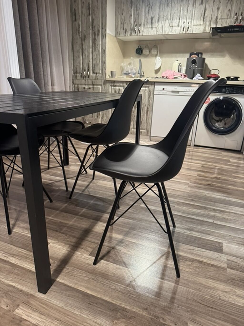 Qara rəngli yemək masası və 4 ədəd stul dəsti - Dizayn: Minimalist — Mebel, Masazır (4)