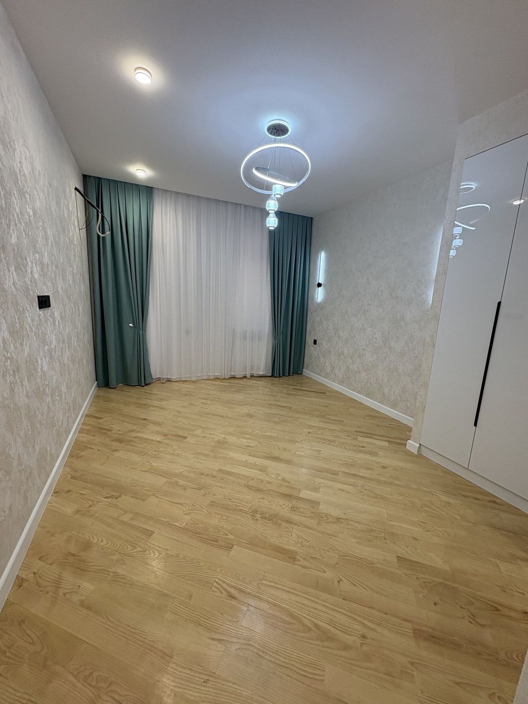 Satılır 3 otaqlı yeni tikili 131 m² — Mənzil, Bakı