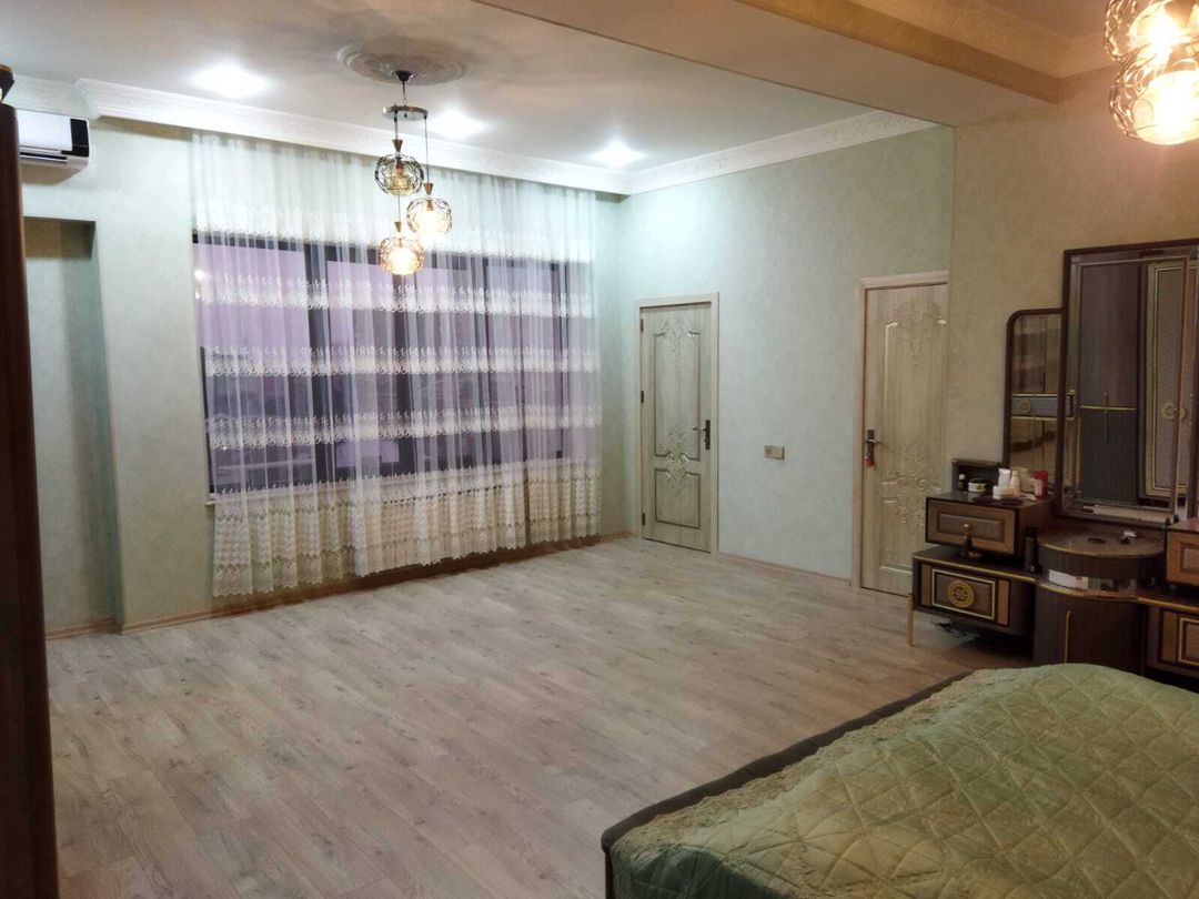 Satılır 10 otaqlı həyət evi/bağ evi 400 m² — Ev, villa, Bakı (4)