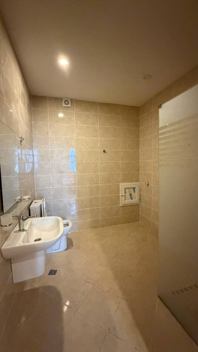 İcarəyə verilir 2 otaqlı yeni tikili 121 m² — Mənzil, Bakı (9)