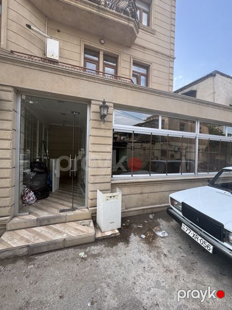 İcarəyə verilir obyekt 130 m²