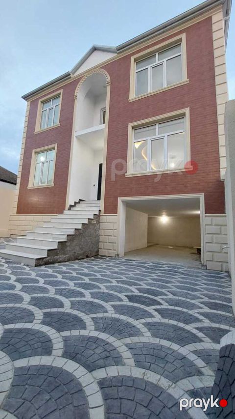 Satılır 4 otaqlı həyət evi/bağ evi 200 m²