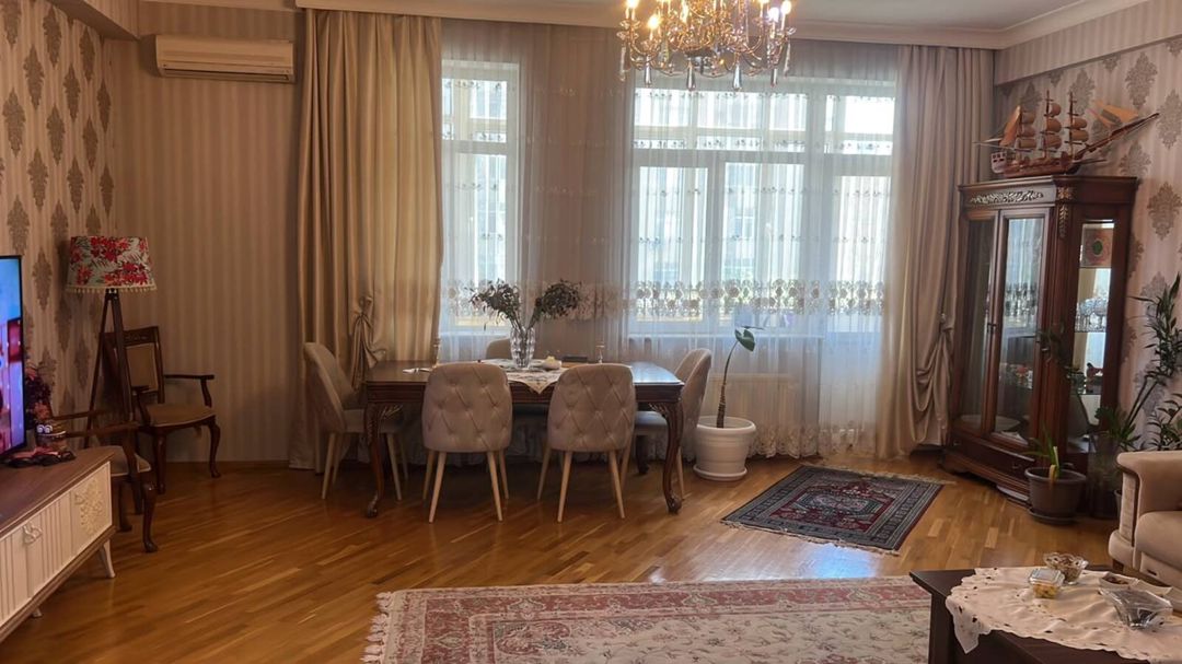 İcarəyə verilir 3 otaqlı yeni tikili 150 m² — Mənzil, Bakı (2)