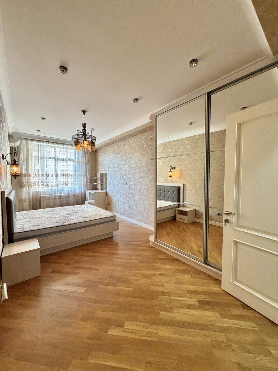 Satılır 3 otaqlı yeni tikili 170 m² — Mənzil, Bakı (10)