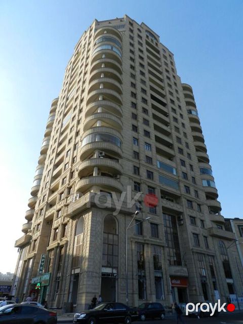 Satılır 4 otaqlı yeni tikili 172 m²