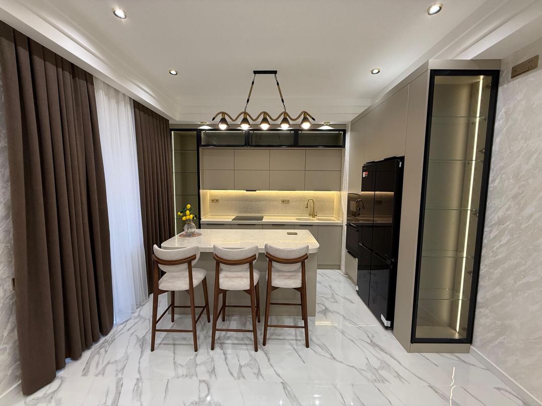 İcarəyə verilir 4 otaqlı yeni tikili 140 m² — Mənzil, Bakı (6)
