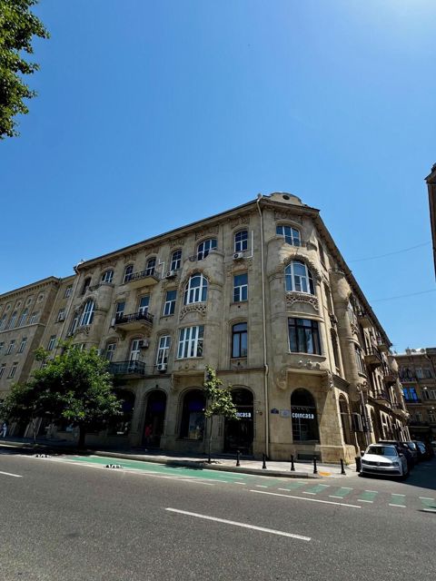 İcarəyə verilir 2 otaqlı köhnə tikili 70 m² — Bakı