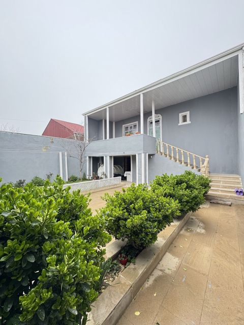 Satılır 3 otaqlı həyət evi/bağ evi 150 m² — Bakı