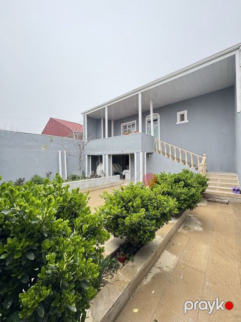 Satılır 3 otaqlı həyət evi/bağ evi 150 m²