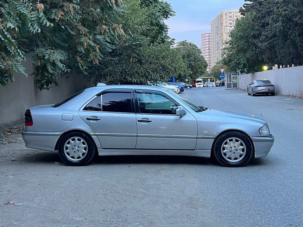 Mercedes C 240, 2.4 L, 1998 il, 364 144 km — Avtomobillər, Bakı (7)