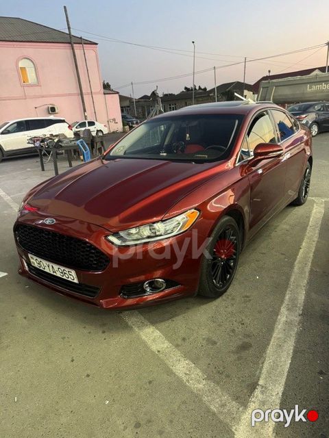 Ford Fusion (North America), 1.5 L, 2014 il, 200 000 km