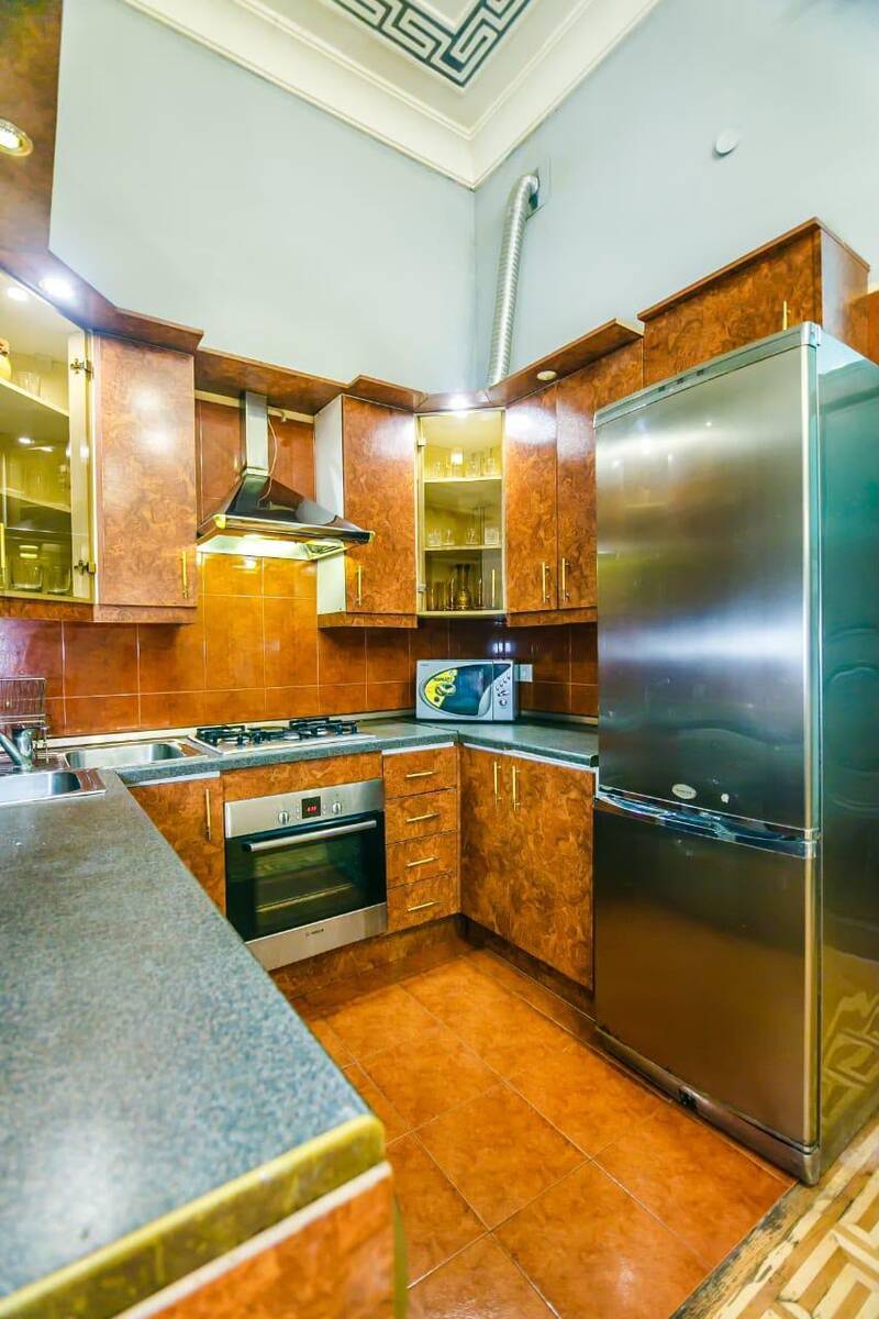 Satılır 4 otaqlı köhnə tikili 130 m² — Mənzil, Bakı (10)