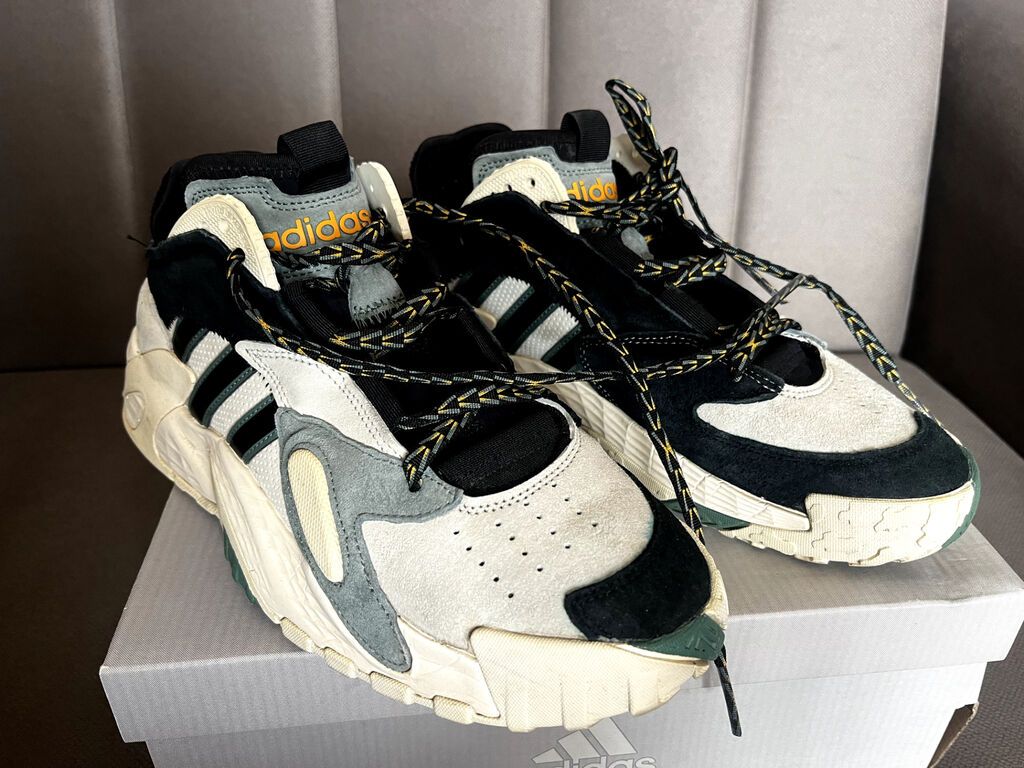 Ölçü 42-dir. Orijinal Adidas Streetball idman ayaqqabısı. Rəsmi — Şəxsi əşyalar, Bakı (5)