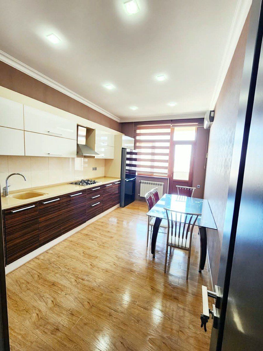 İcarəyə verilir 3 otaqlı yeni tikili 130 m² — Mənzil, Bakı (4)