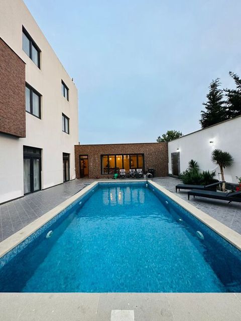 İcarəyə verilir 5 otaqlı həyət evi/bağ evi 500 m² — Bakı