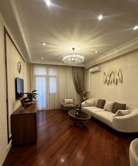 Satılır 3 otaqlı yeni tikili 105 m² — Bakı