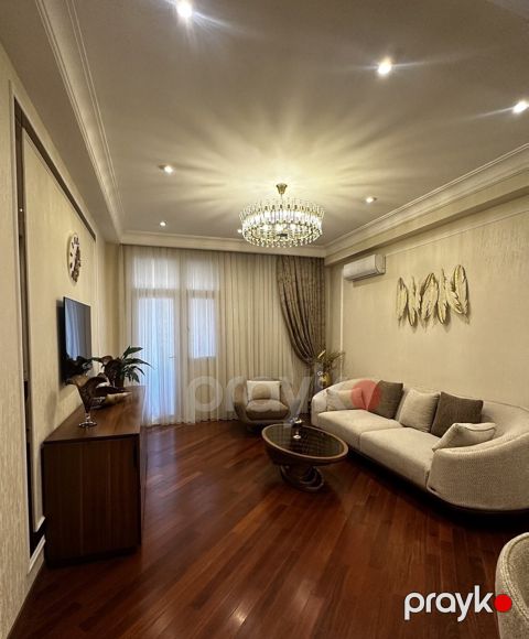 Satılır 3 otaqlı yeni tikili 105 m²