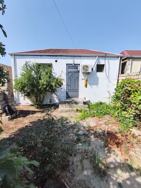 Satılır 2 otaqlı həyət evi/bağ evi 53 m² — Bakı
