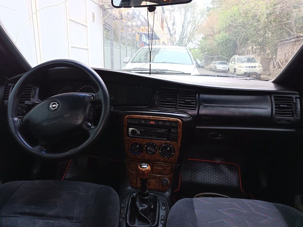 Opel Vectra, 2.0 L, 1997 il, 376 000 km — Avtomobillər, Sumqayıt (2)