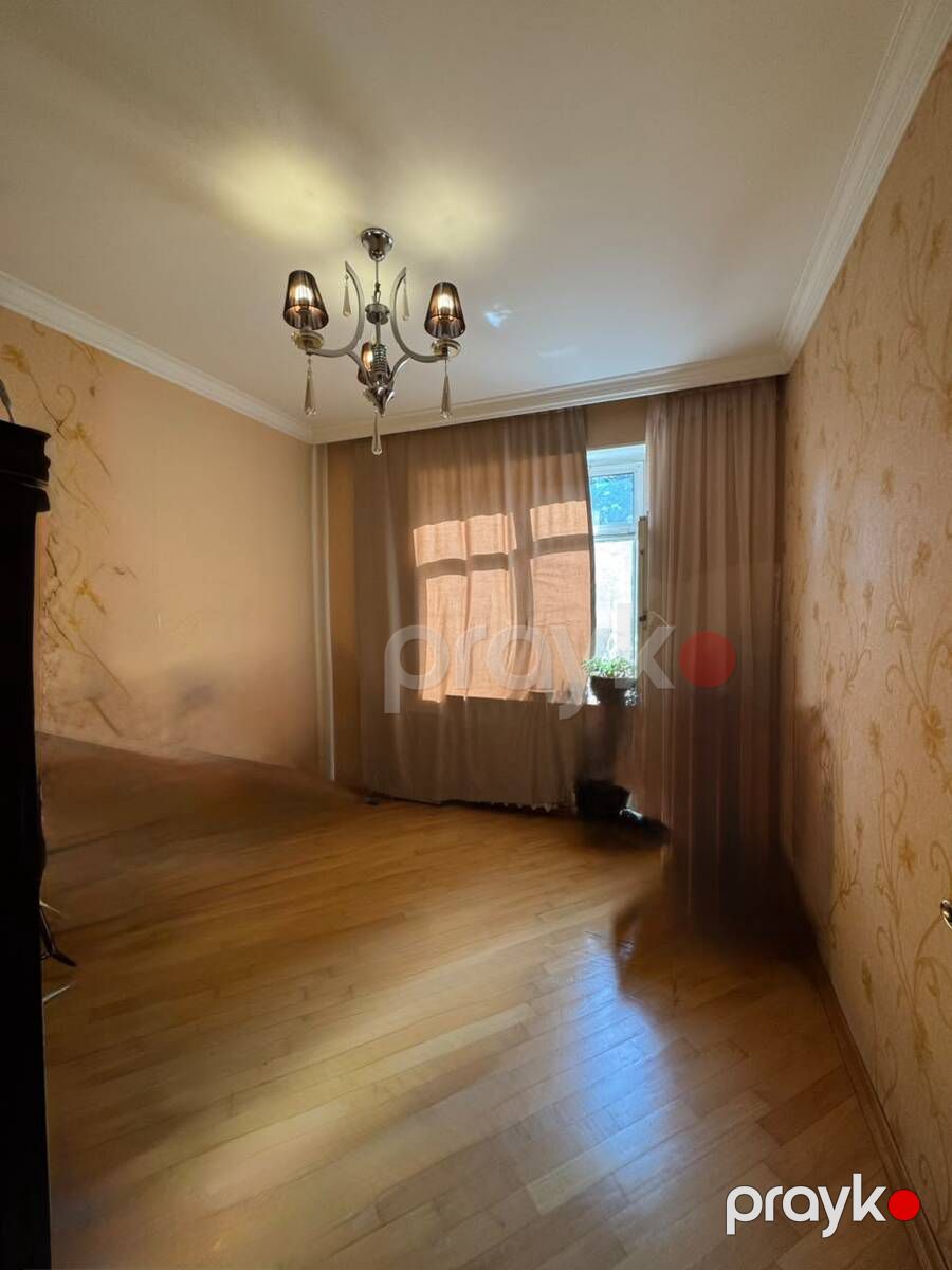 Satılır 4 otaqlı köhnə tikili 98 m² — Mənzil, Bakı (10)