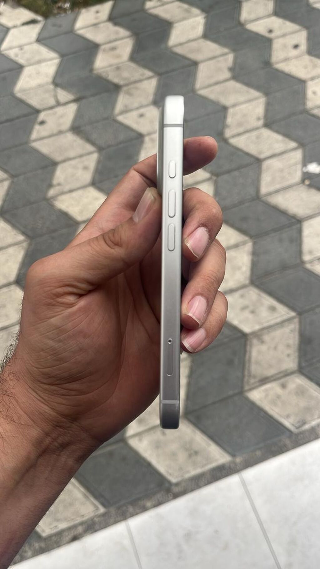 IPhone 17 Pro, Ağ, Simsiz şarj — Apple iPhone, Bakı (4)