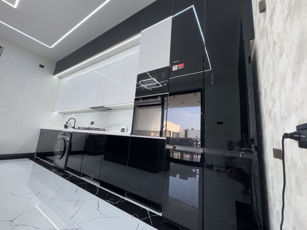 Satılır 4 otaqlı həyət evi/bağ evi 250 m² — Ev, villa, Bakı (9)