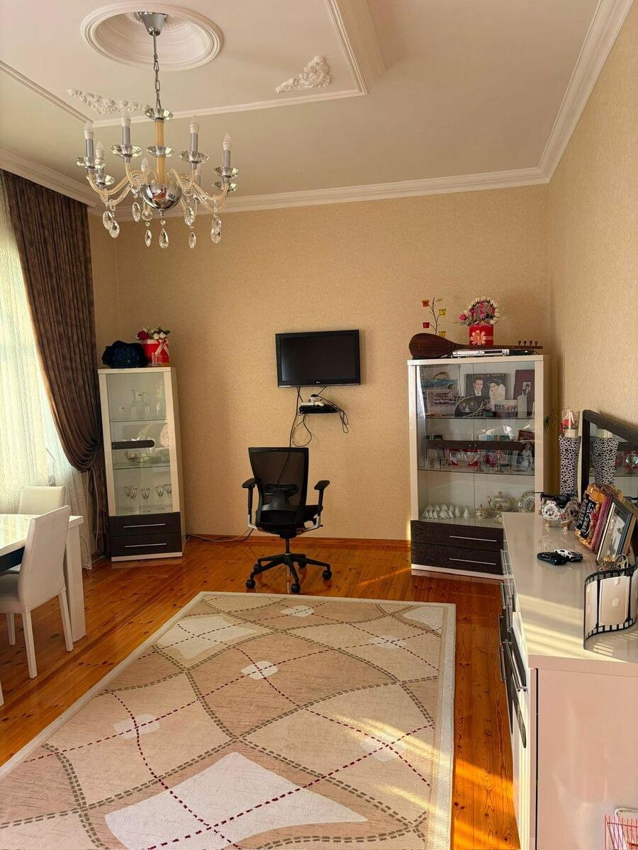 Satılır 7 otaqlı həyət evi/bağ evi 273 m² — Ev, villa, Bakı (12)