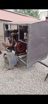T25 matornan 8 kilovatdiq Generator 3 faza telejkanin belində saz — Бизнес и оборудование — Другое