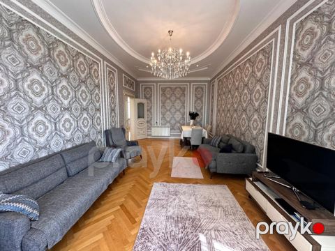 Satılır 8 otaqlı həyət evi/bağ evi 400 m²