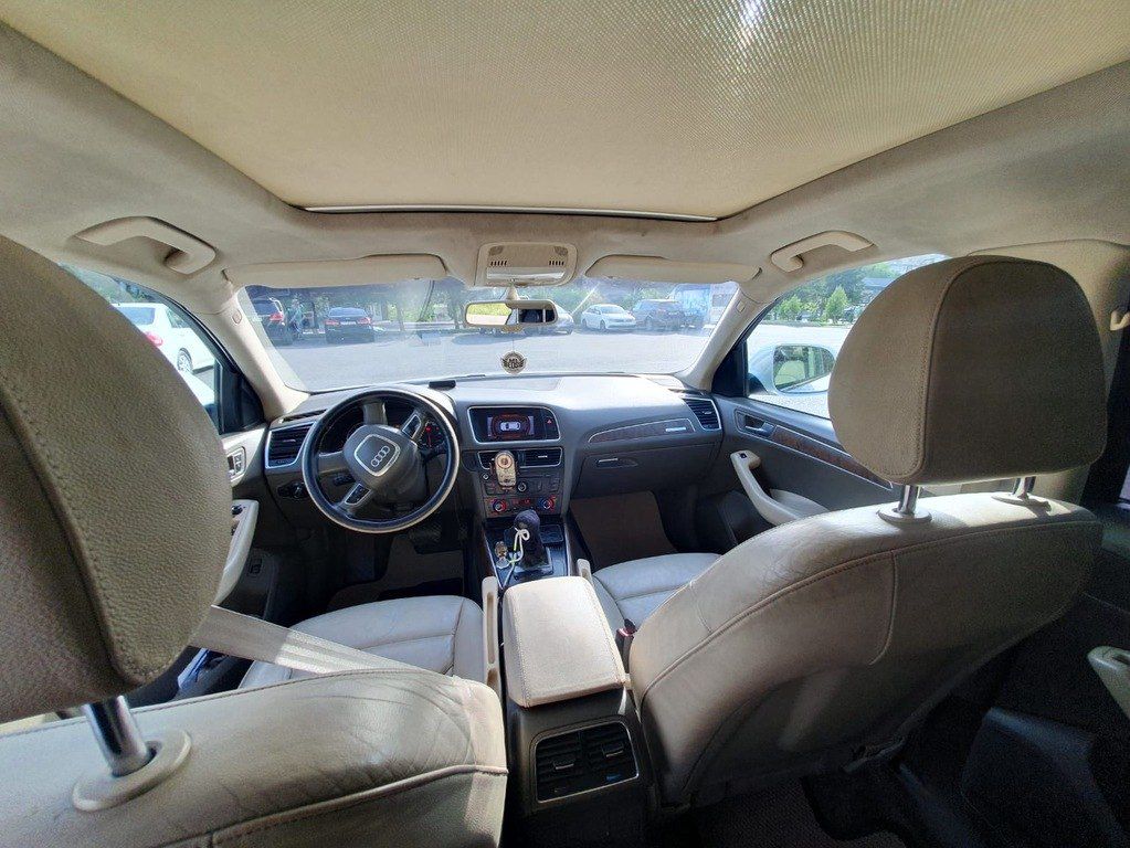 Audi Q5, 2.0 L, 2011 il, 247 970 km — Avtomobillər, Bakı (8)