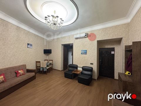 İcarəyə verilir 2 otaqlı köhnə tikili 55 m²