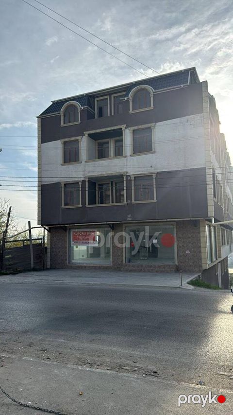 Satılır obyekt 2282 m²