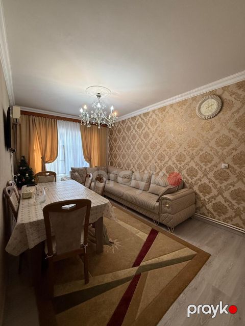 Satılır 3 otaqlı köhnə tikili 85 m²