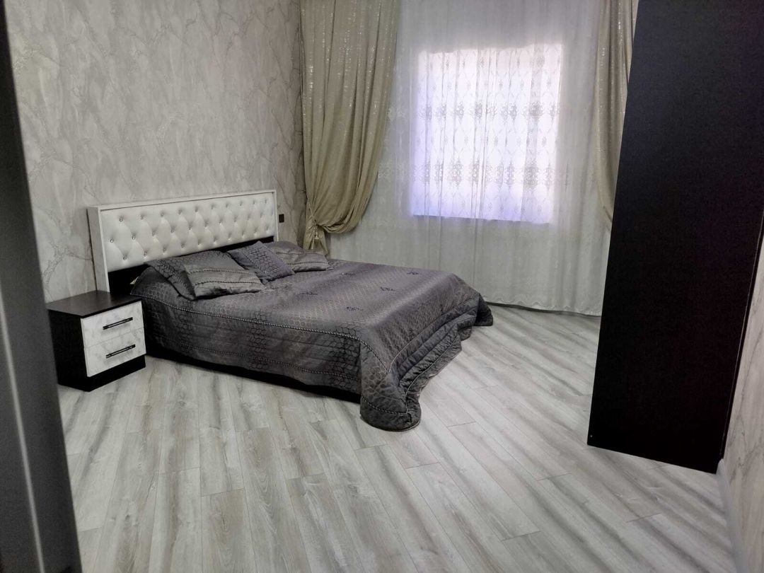 Satılır 4 otaqlı həyət evi/bağ evi 200 m² — Ev, villa, Bakı (11)