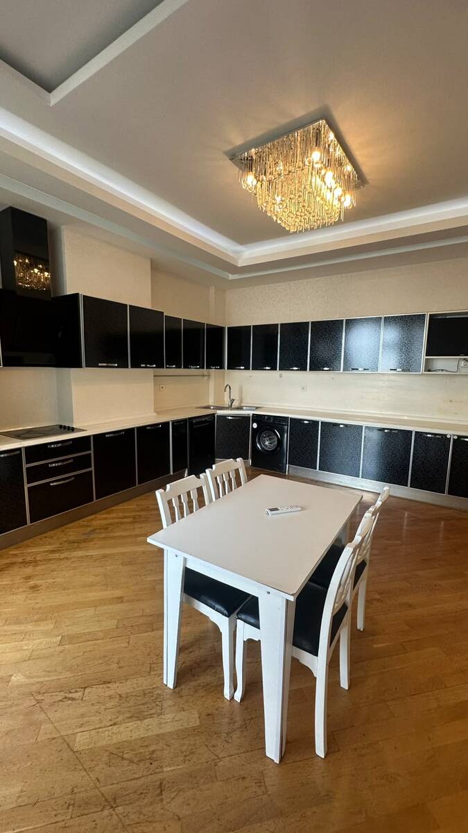İcarəyə verilir 4 otaqlı yeni tikili 230 m² — Mənzil, Bakı (2)