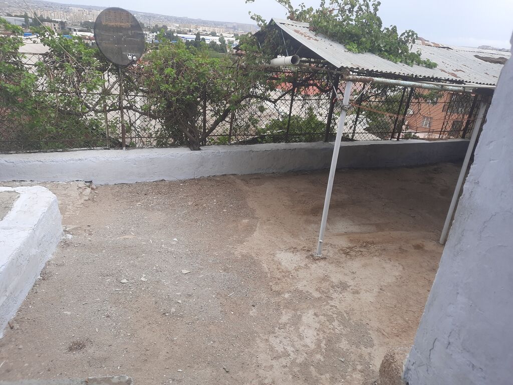 Ev bileceride merkezde yerlesir 3 otağ 1 metbex qaraci var heyeti var — Daşınmaz əmlak, Bakı (2)