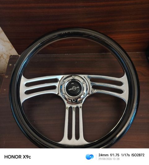 M power sükanı — Bakı
