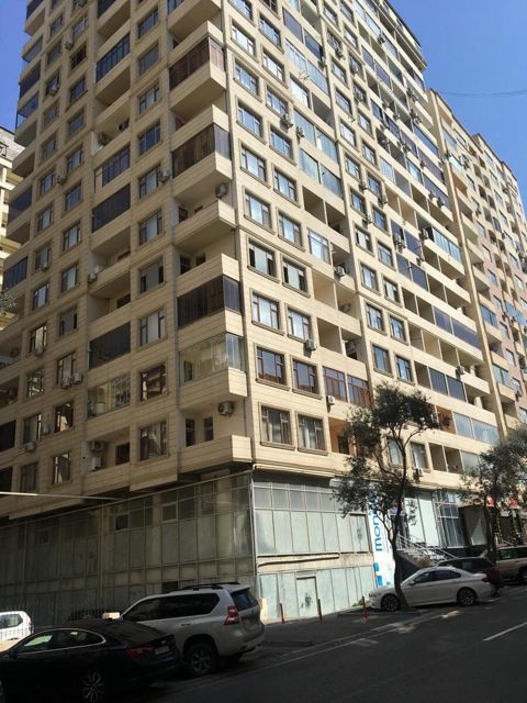 Satılır 2 otaqlı yeni tikili 85.3 m² — Bakı