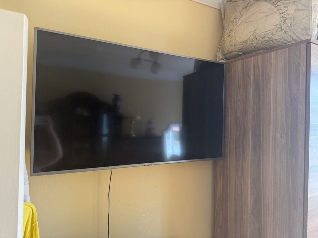Divara quraşdırılmış düz ekran televizor - Təxmini diaqonal: böyük — Televizorlar, Gəncə (2)