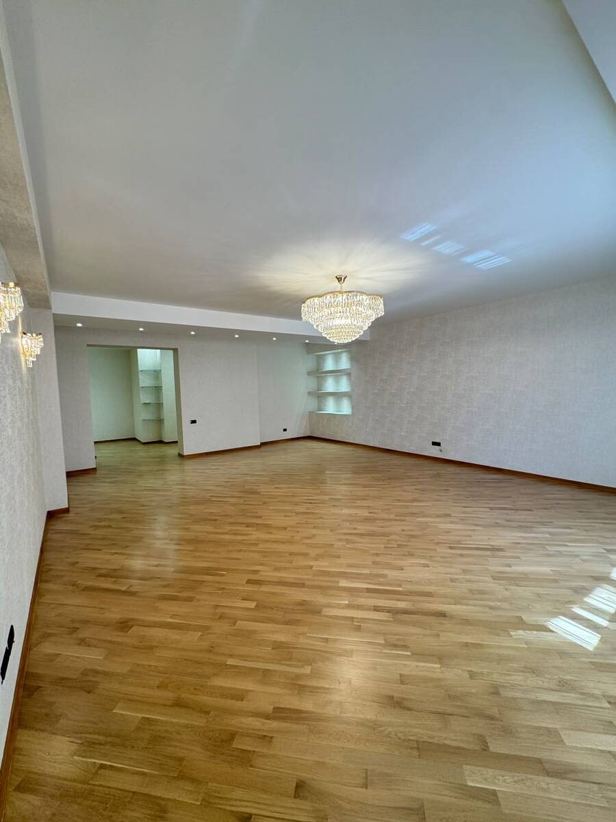 Satılır 4 otaqlı yeni tikili 245 m² — Mənzil, Bakı (3)