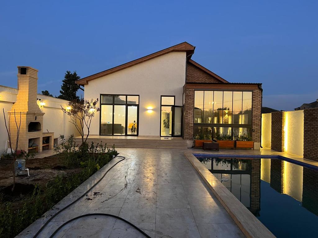 İcarəyə verilir 3 otaqlı həyət evi/bağ evi 260 m² — Ev, villa, Bakı (11)