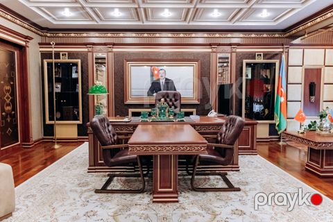 İcarəyə verilir 8 otaqlı ofis 1000 m²