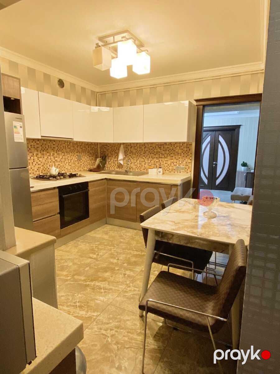 Satılır 4 otaqlı köhnə tikili 120 m² — Mənzil, Bakı (10)