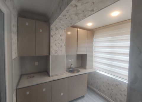 Satılır 2 otaqlı köhnə tikili 35 m² — Bakı