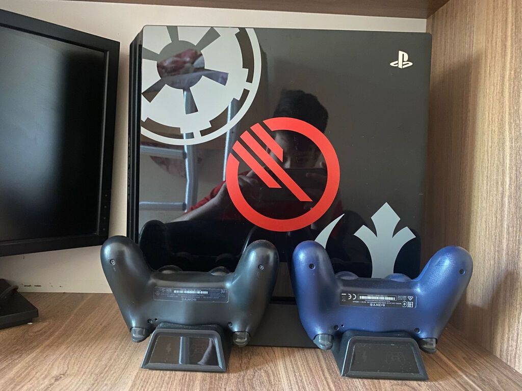 Sony PlayStation 4 Pro – Star Wars Battlefront II Limited Edition — Elektronika, Bakı (9)