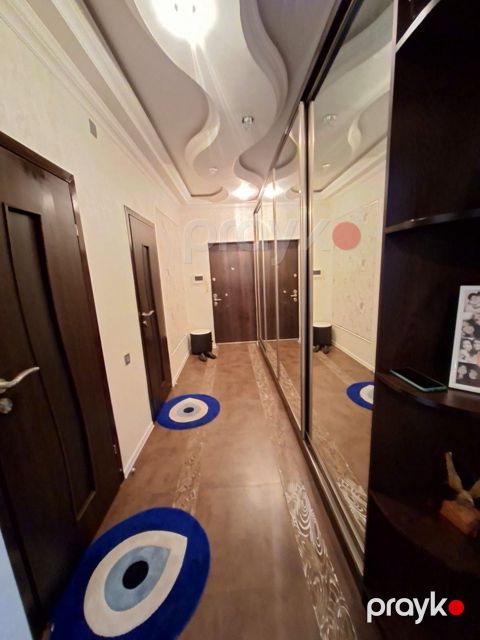 Satılır 3 otaqlı yeni tikili 110 m²