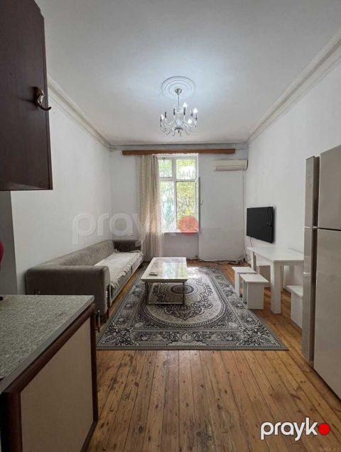 Satılır 2 otaqlı köhnə tikili 30 m²