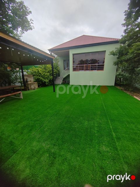Satılır 4 otaqlı həyət evi/bağ evi 70 m²