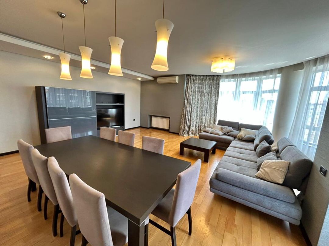 İcarəyə verilir 4 otaqlı yeni tikili 190 m² — Mənzil, Bakı