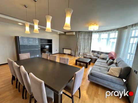 İcarəyə verilir 4 otaqlı yeni tikili 190 m²